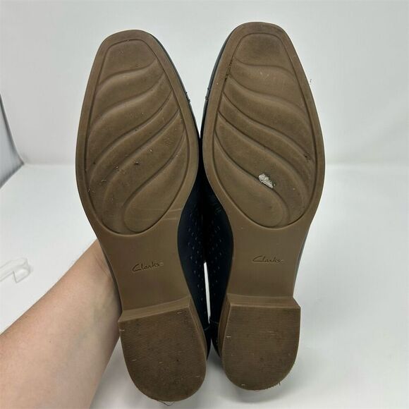 Clarks Ballet Flats Size 10 Navy Blue Perforated Leather Slip On Casual Loafers - Picture 10 of 12